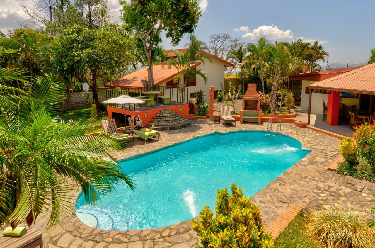 Dushi Vida Country Inn Alajuela Buitenkant foto